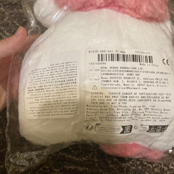 Hello kitty plush - Picture 5 of 5